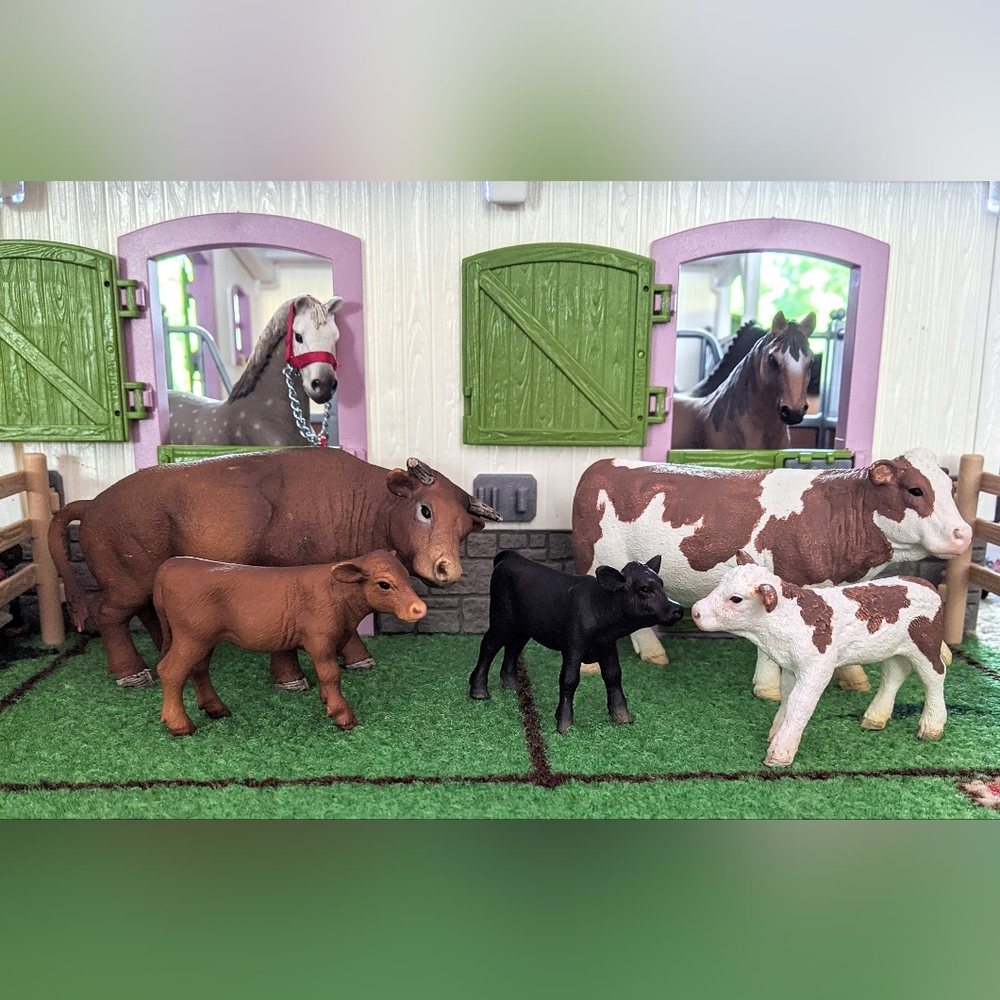 Schleich 5 Cow Bundle Simmental Black Angus Brown Calf Bull Cow